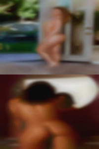 Like to eat womans pussy wife out.