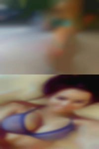 Dark skinned wanna fuck now women that likes hot girls who to play.